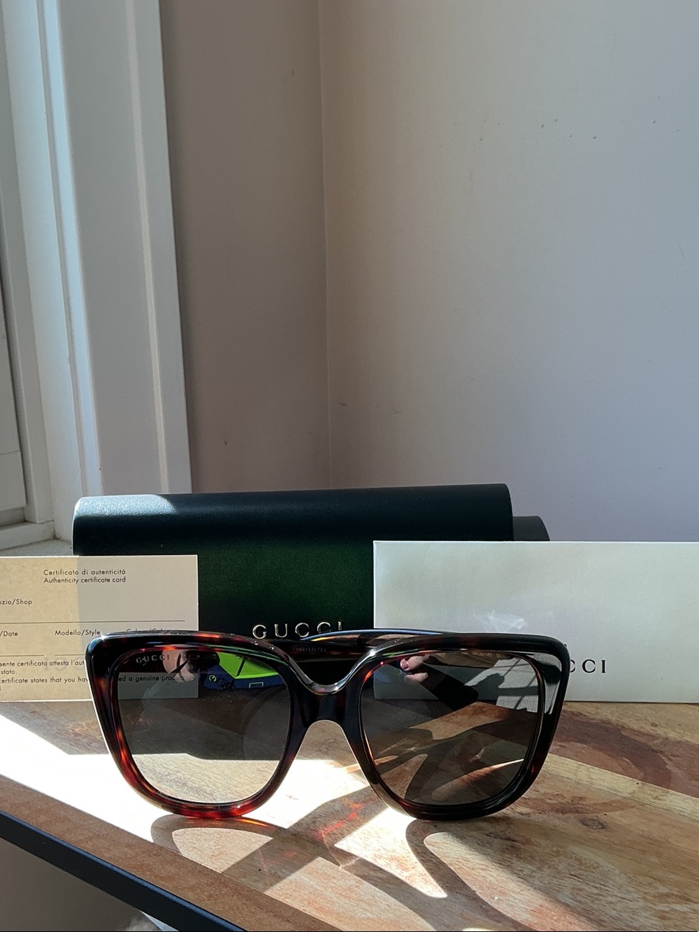 Gucci Men's Tortoiseshell Frame Sunglasses with Dark Lenses